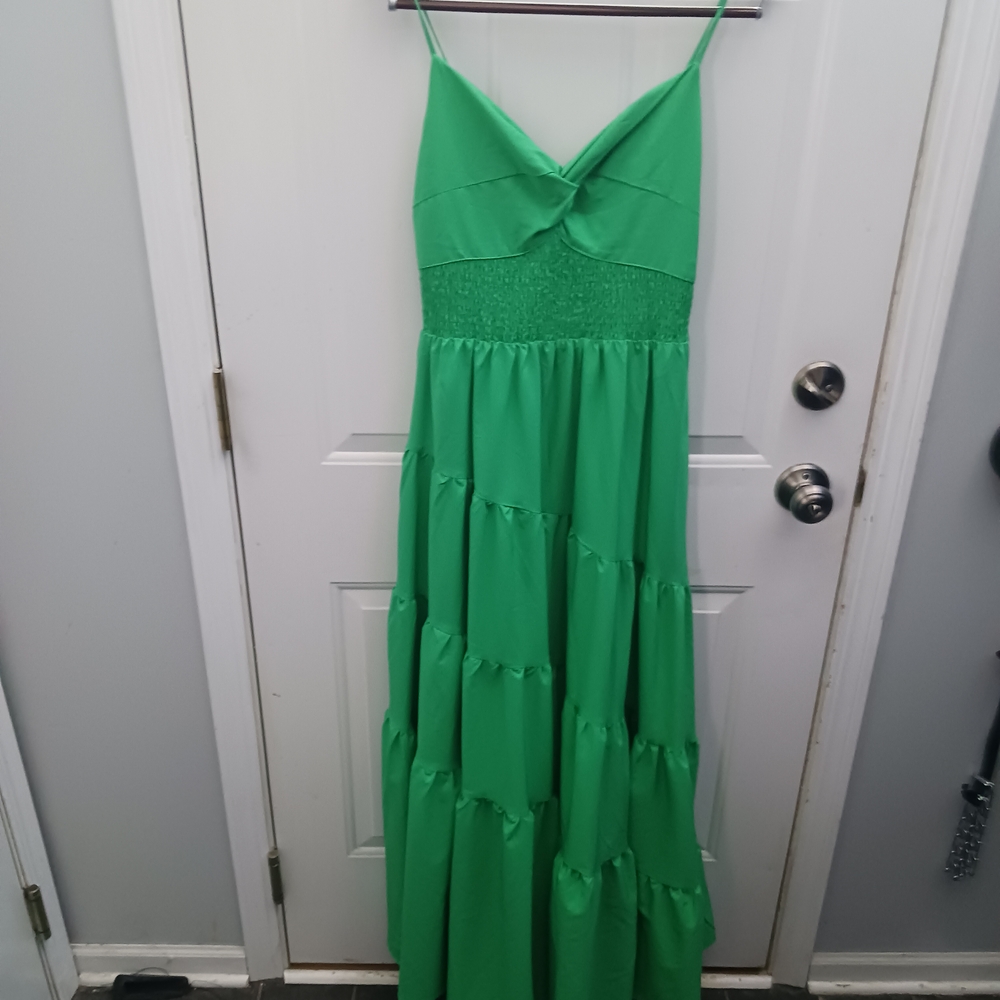 Entro Vibrant Green Maxi Dress